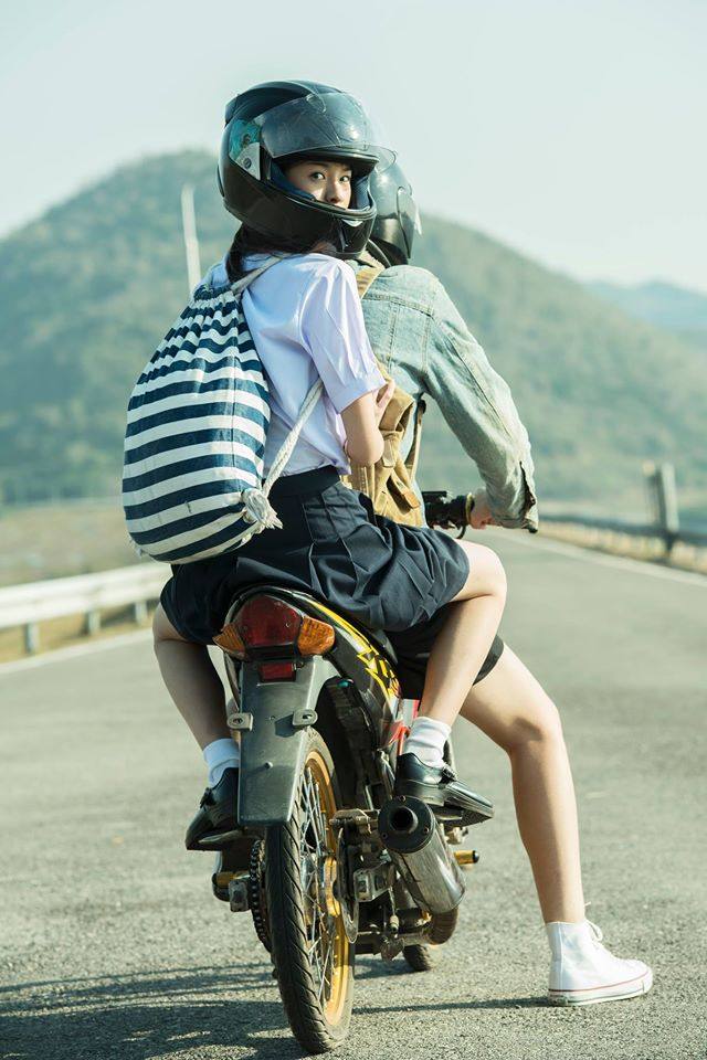 สกาย วงศ์รวี & นินน่า (MBO) @ MV.ไม่เดียงสา - BIG ASS