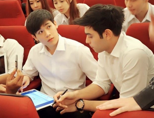 ไม่ได้เห็นกันง่ายๆ !! คนนี้ไงลูกชายสุดเลิฟ "แซม ยุรนันท์" โตเป็นหนุ่มแล้ว สาวๆตามกรี๊ดกันยกใหญ่