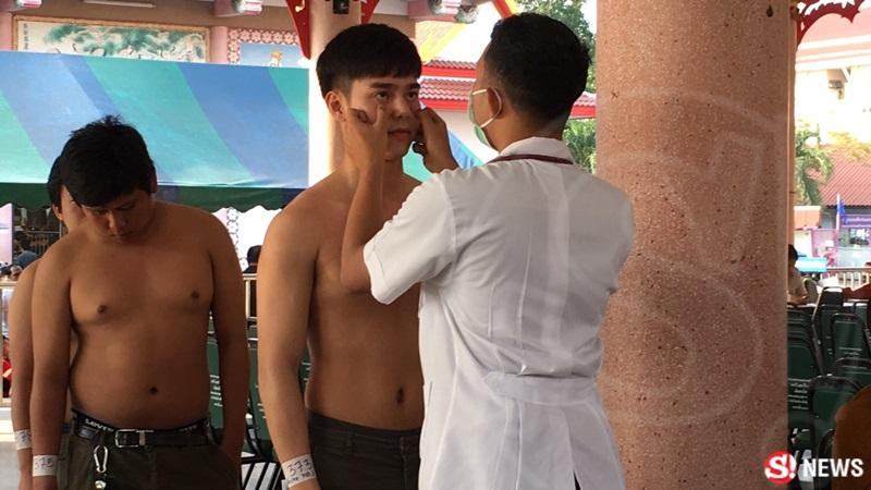 บูม กิตตน์ก้อง สมัครทหาร