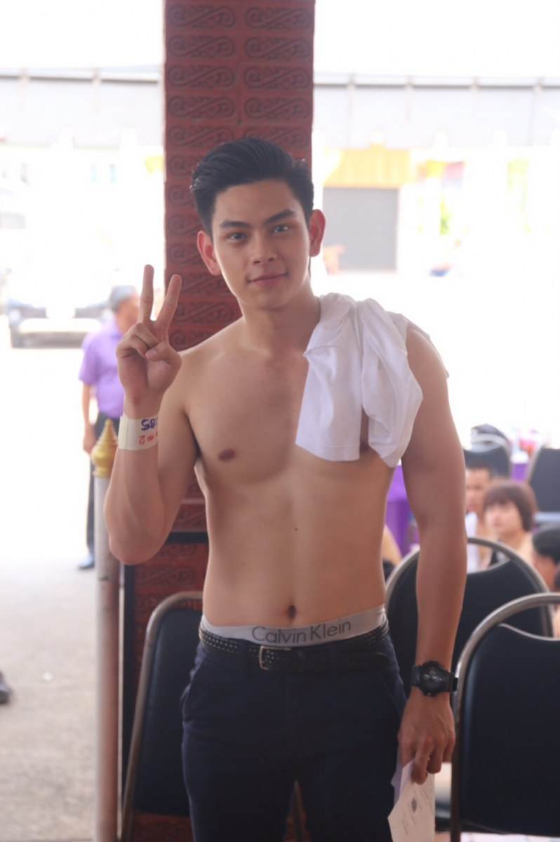 เอี๊ยง สิทธา สมัครทหาร