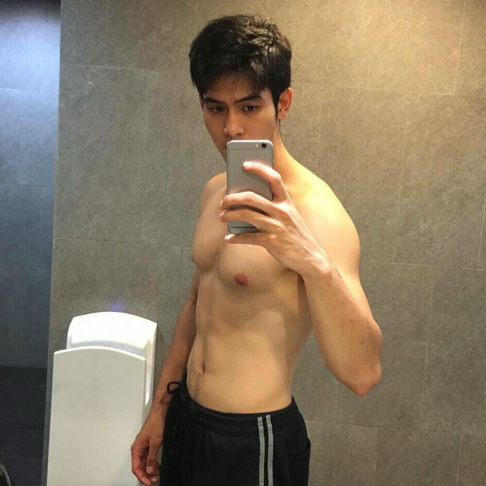 เลียให้อิ่ม