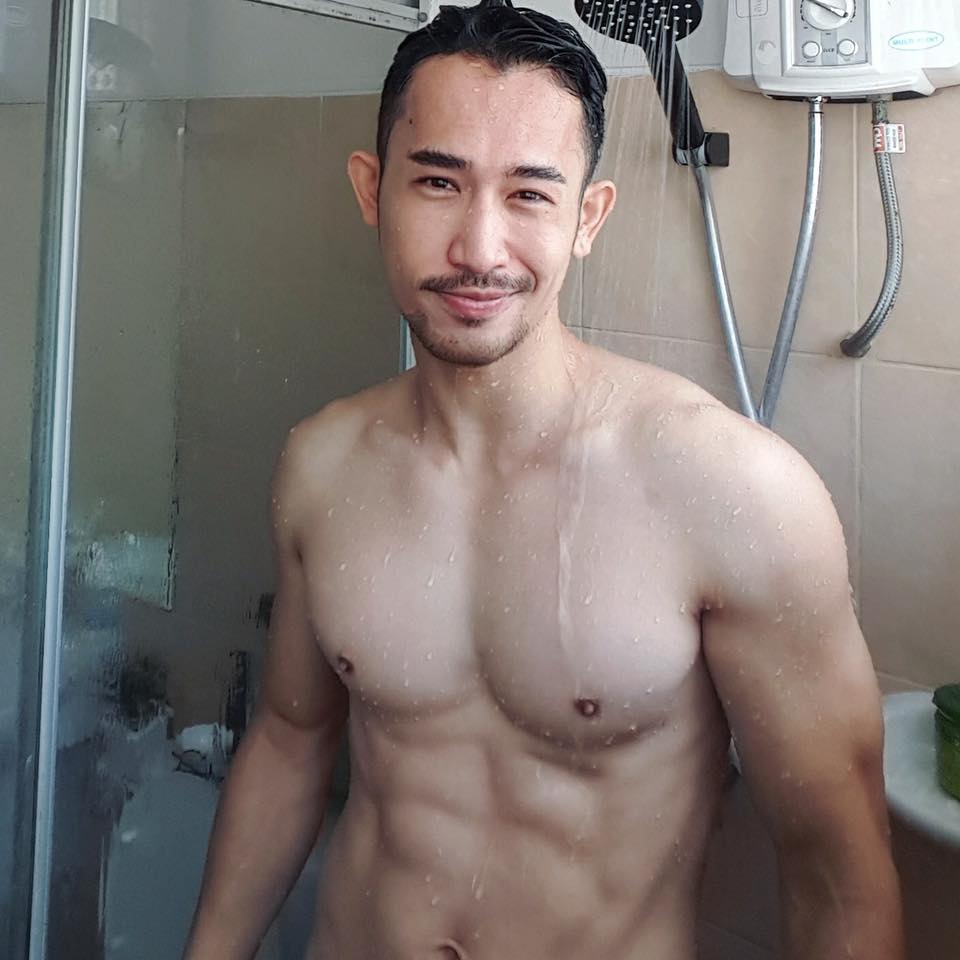 เลียให้อิ่ม