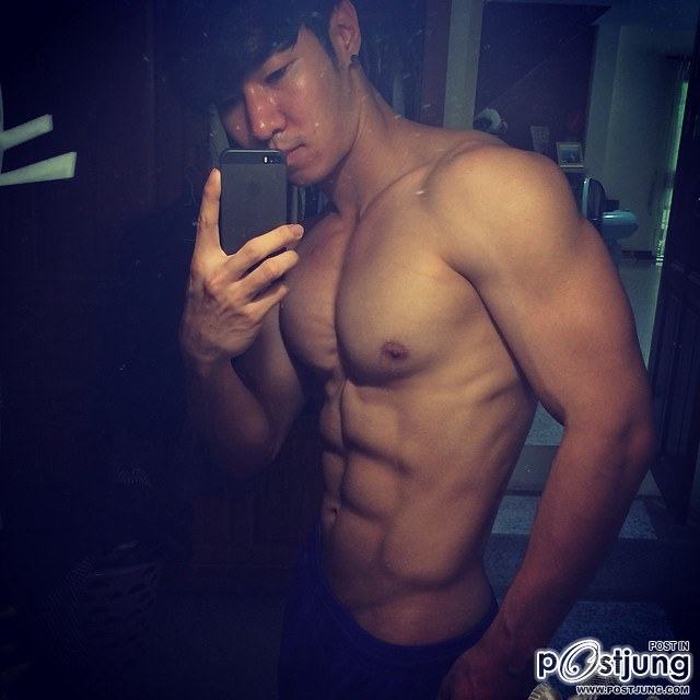 อย่าเปลี่ยนตำแหน่ง 693