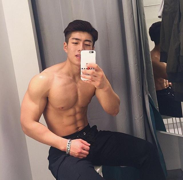 อยากมั๊ย"ตอบ