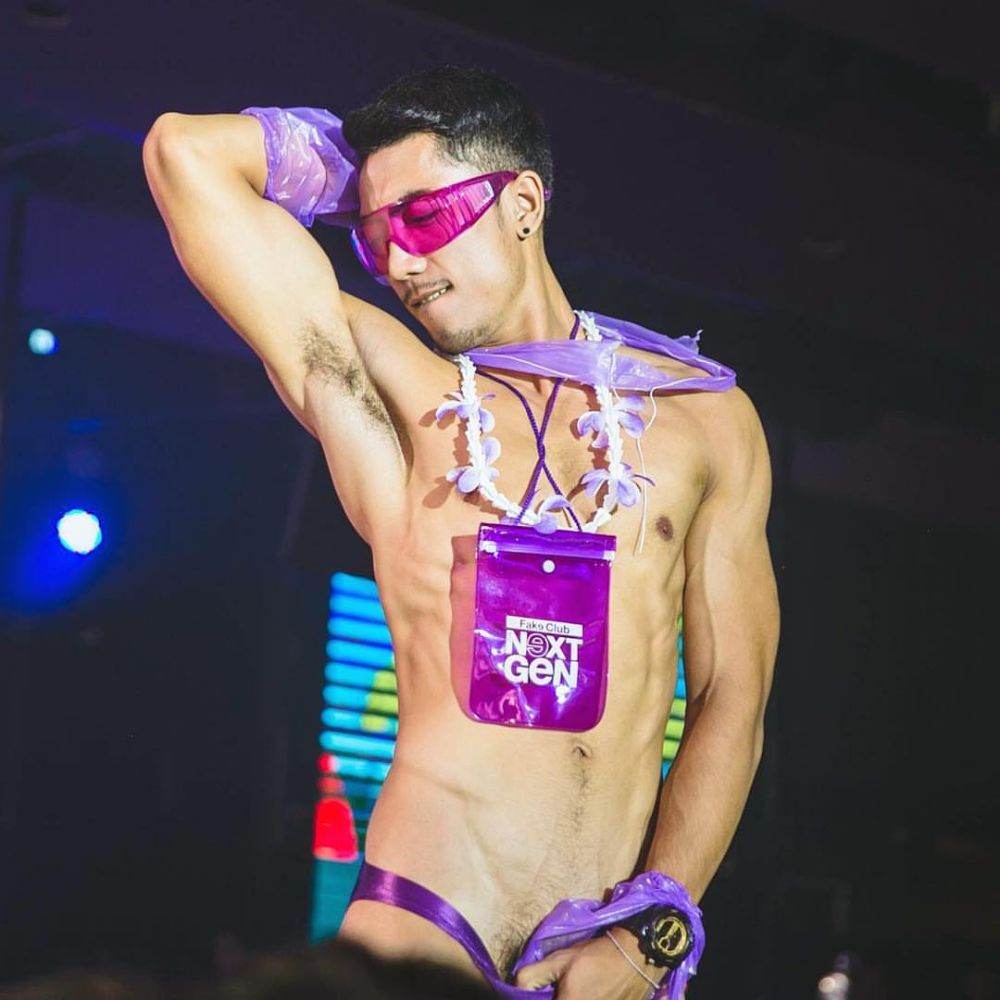 Club ฮอดที่สุดต้อนรับสงกรานต์...แบบเเซ่บๆๆ Fake club the next gen...