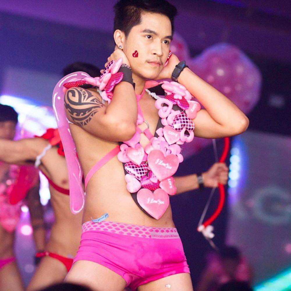 Club ฮอดที่สุดต้อนรับสงกรานต์...แบบเเซ่บๆๆ Fake club the next gen...