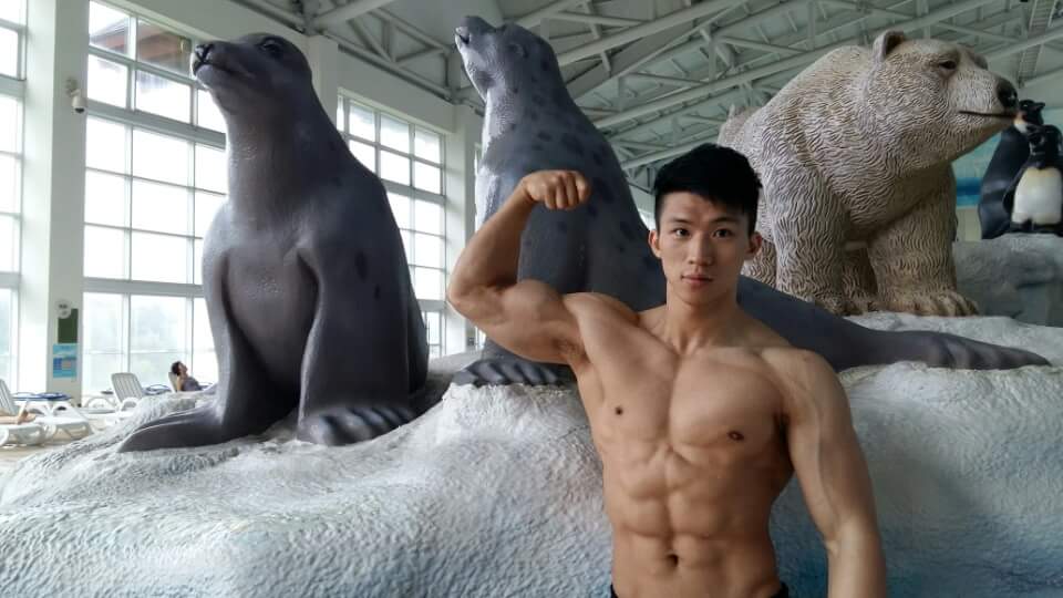 ผู้ชายก่อนสงกรานต์