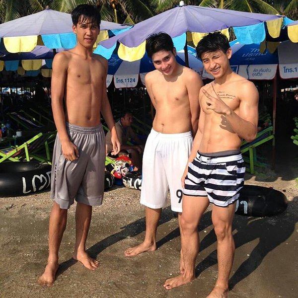 ผู้ชายก่อนสงกรานต์