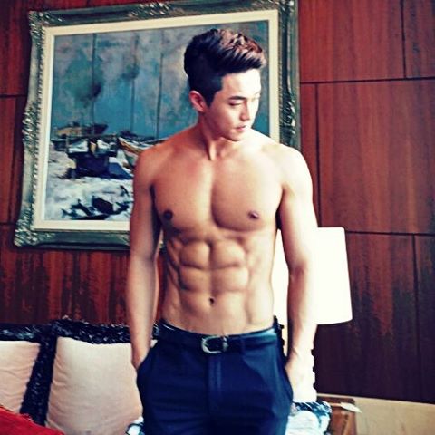 ผู้ชายวันหยุด