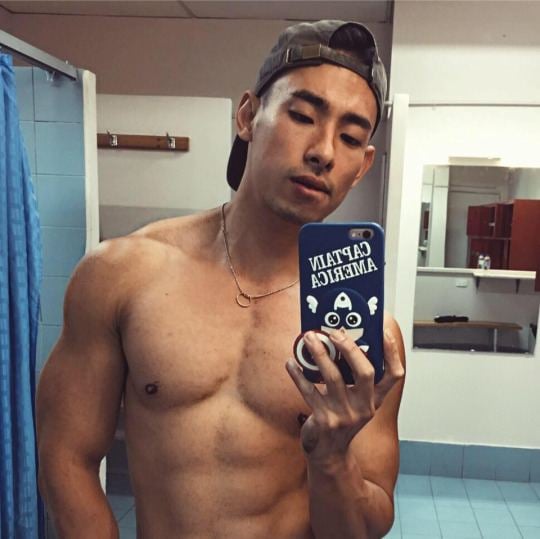 แซบๆตามฉบับหนุ่มหล่อ