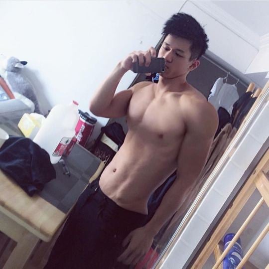 แซบๆตามฉบับหนุ่มหล่อ