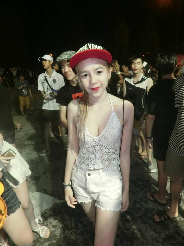 ปะเดิม!! สาวไทยรับเทศกาลแฉะ เปียกยันรู (ขุมขน)