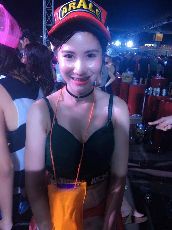 ปะเดิม!! สาวไทยรับเทศกาลแฉะ เปียกยันรู (ขุมขน)