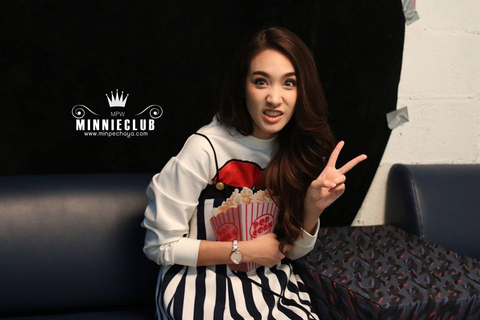 มิน-พีชญา @ เบื้องหลังถ่ายแบบนิตยสาร LISA ฉบับเดือน เมษายน 2559