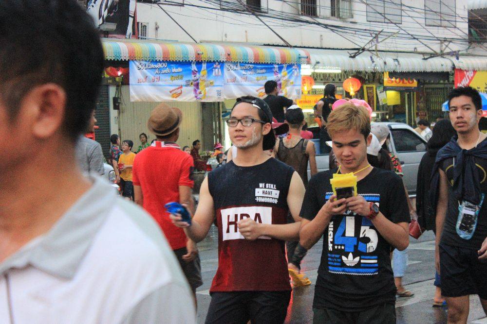 ถนนข้าวเหนียวขอนแก่น ผู้ชายแซ่บลืม เด็กก็เด็กเถอะ!!!