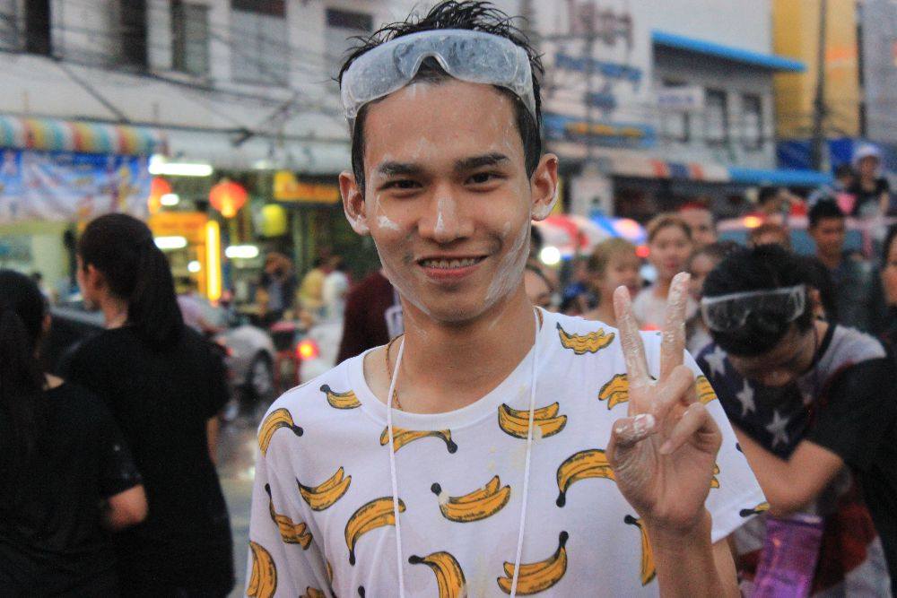 ถนนข้าวเหนียวขอนแก่น ผู้ชายแซ่บลืม เด็กก็เด็กเถอะ!!!