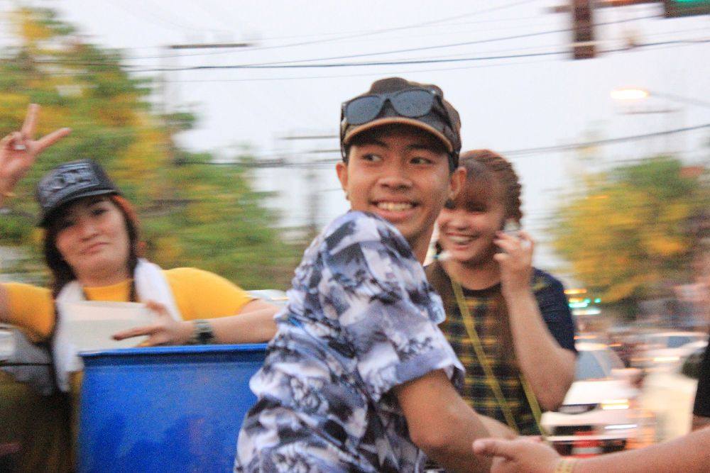 ถนนข้าวเหนียวขอนแก่น ผู้ชายแซ่บลืม เด็กก็เด็กเถอะ!!!