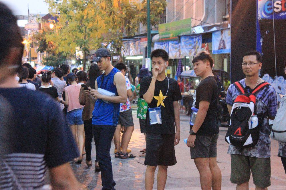 ถนนข้าวเหนียวขอนแก่น ผู้ชายแซ่บลืม เด็กก็เด็กเถอะ!!!