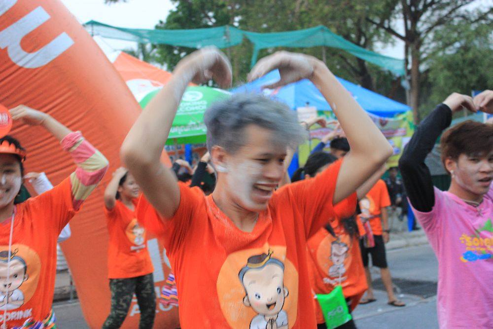 ถนนข้าวเหนียวขอนแก่น ผู้ชายแซ่บลืม เด็กก็เด็กเถอะ!!!
