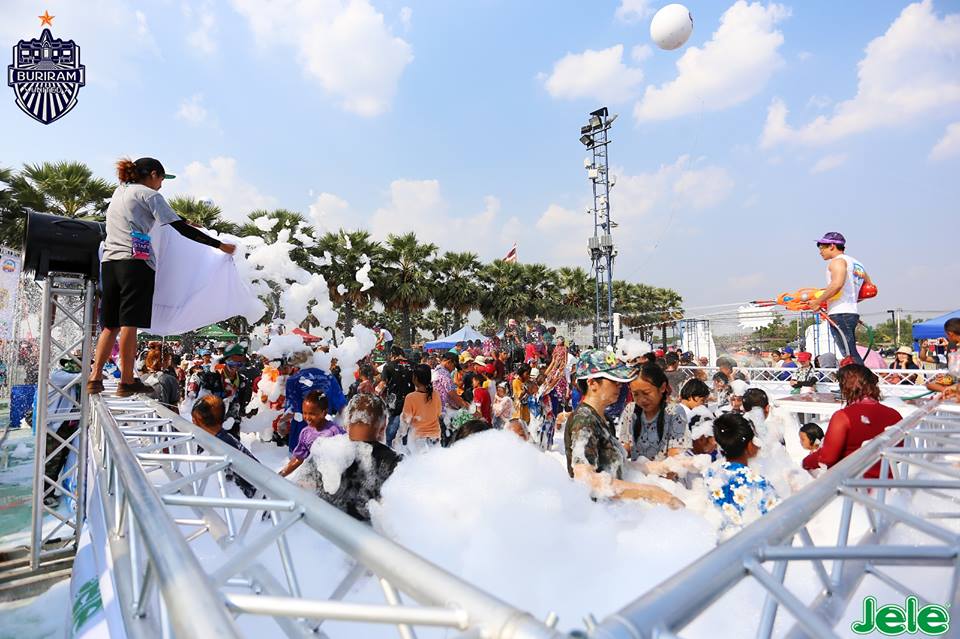 บรรยากาศงานสงกรานต์GUงานช้าง ณ สนามไอโมบาย