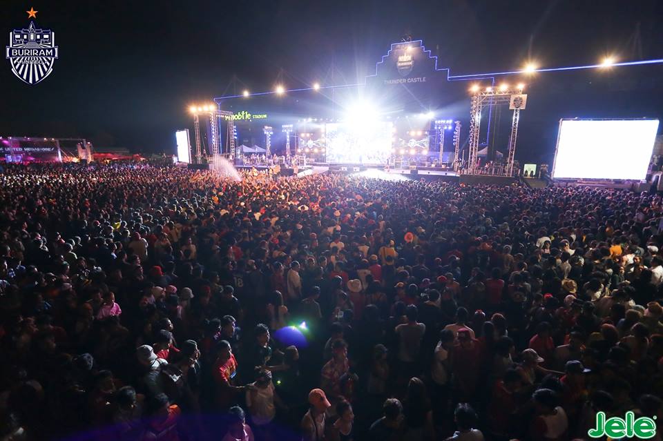 บรรยากาศงานสงกรานต์GUงานช้าง ณ สนามไอโมบาย