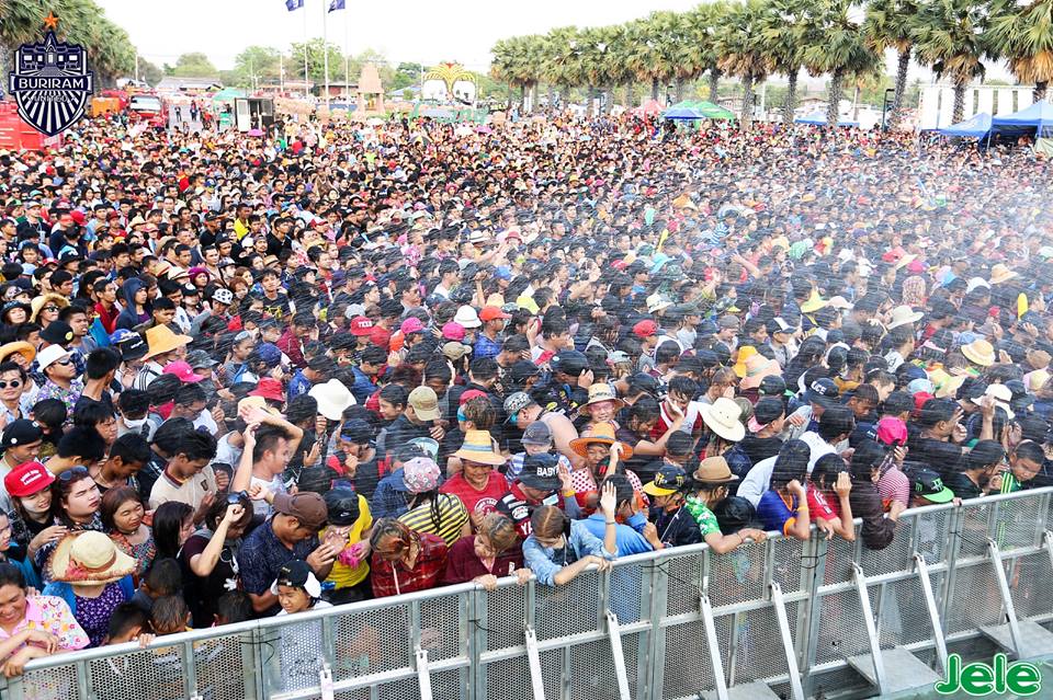 บรรยากาศงานสงกรานต์GUงานช้าง ณ สนามไอโมบาย