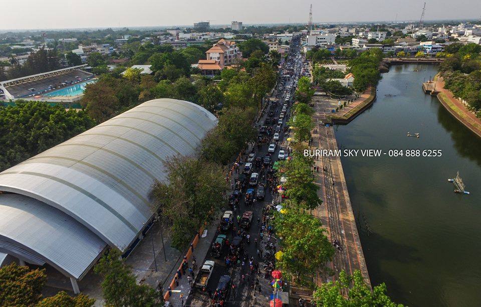 บรรยากาศงานสงกรานต์เขตเทศบาลเมืองบุรีรัมย์