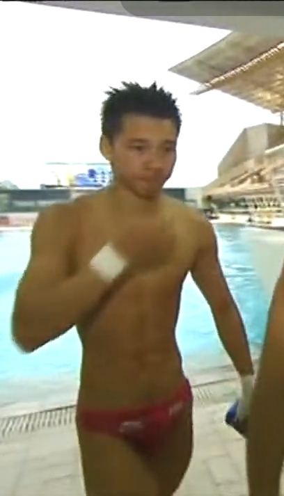 Chen Aisen นักกระโดดน้ำชาวจีน