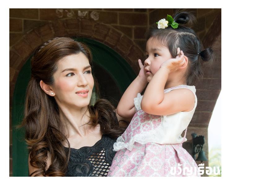 โบว์-แวนด้า & น้องมะลิ @ เบื้องหลังถ่ายแบบนิตยสาร ขวัญเรือน