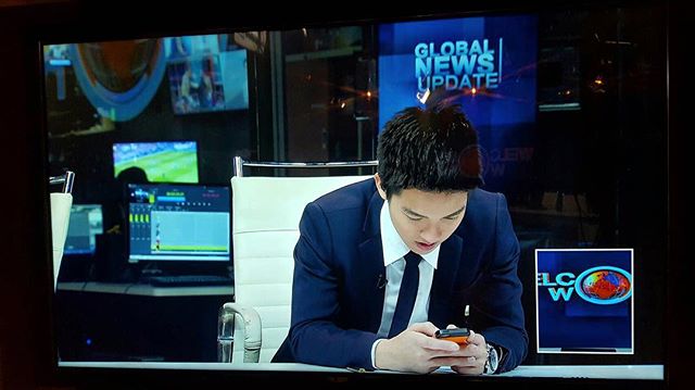 แบงค์ พบเอก นักข่าวหล่อระดับ 9.8 ริกเตอร์ !!