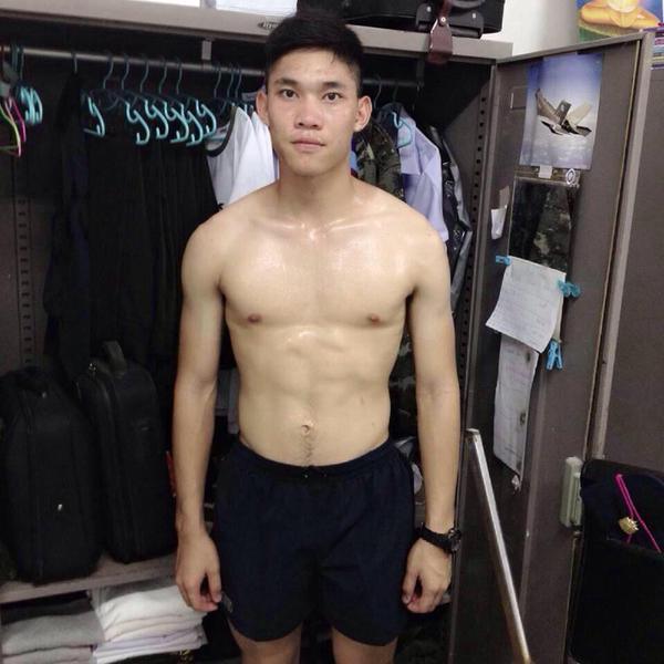 ต้องหลายรูปแล้วคัดเน้นๆ ใช่ไหมถึงจะยอมดู 747