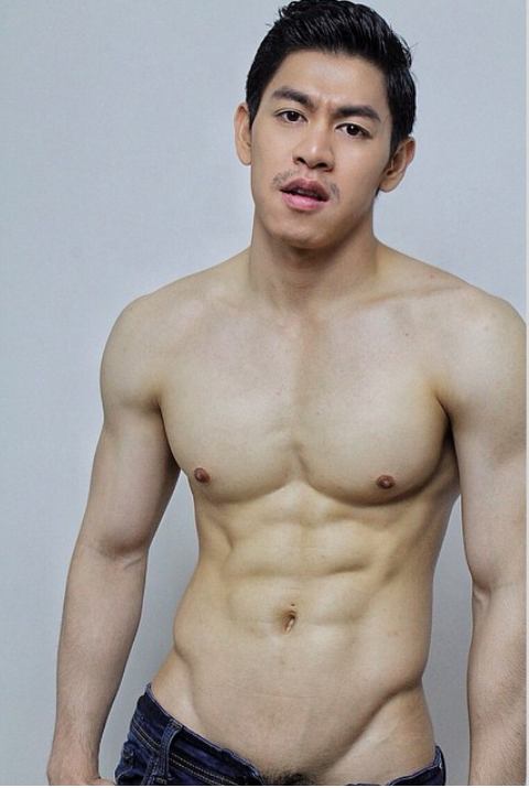 อย่าทำอะไรอิฉันเลยค่ะ  ได้โปรด  อิฉันยอมแล้ว 754