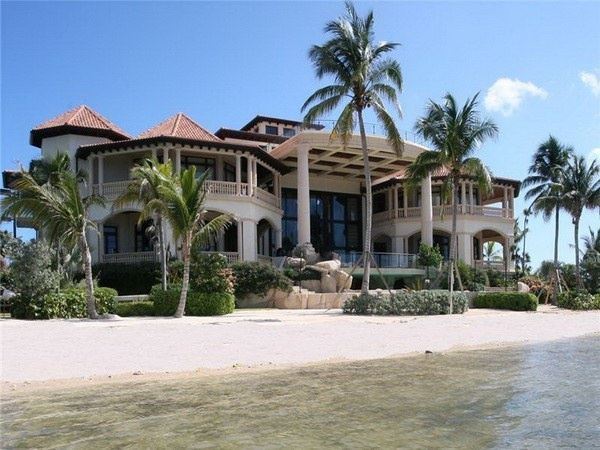 ชมคฤหาสน์ราคา 2,000 ล้านของ จัสติน บีเบอร์ หรูเว่อร์ อลังการสมฐานะ!!