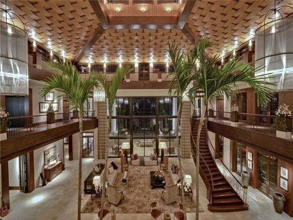 ชมคฤหาสน์ราคา 2,000 ล้านของ จัสติน บีเบอร์ หรูเว่อร์ อลังการสมฐานะ!!