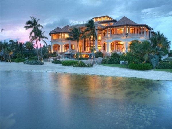 ชมคฤหาสน์ราคา 2,000 ล้านของ จัสติน บีเบอร์ หรูเว่อร์ อลังการสมฐานะ!!