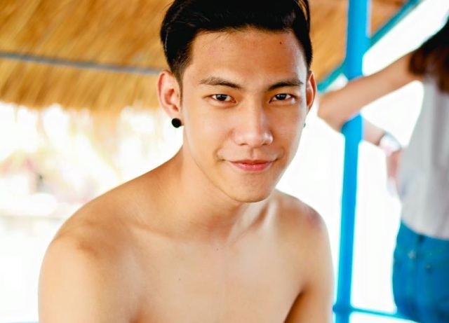 "ไอ๊ซ กรกช" หนุ่มอุดรฯหน้าหล่อ ที่ทำบัตรประชาชนหาย งานดีจริงๆ
