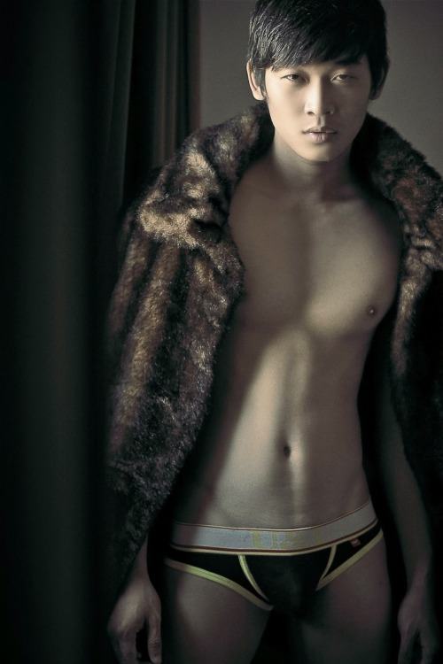 Hot guy in underwear 137
