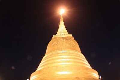 ไปไหว้พระที่ภูเขาทองมา