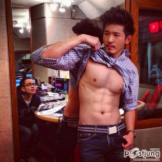 ดาราชายที่หล่อเซ็กซี่ 802