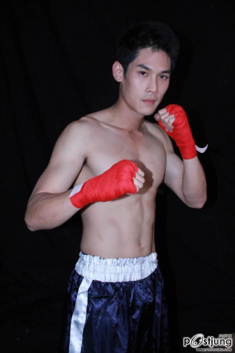 ดาราชายที่หล่อเซ็กซี่ 803