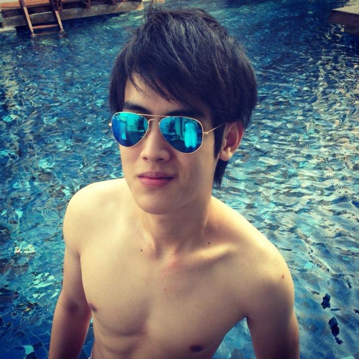 ดาราชายที่หล่อเซ็กซี่ 807