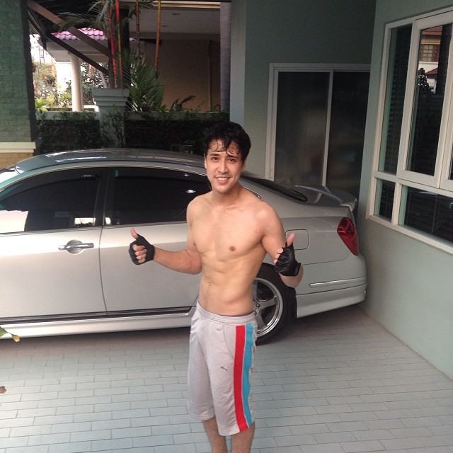 ดาราชายที่หล่อเซ็กซี่ 808