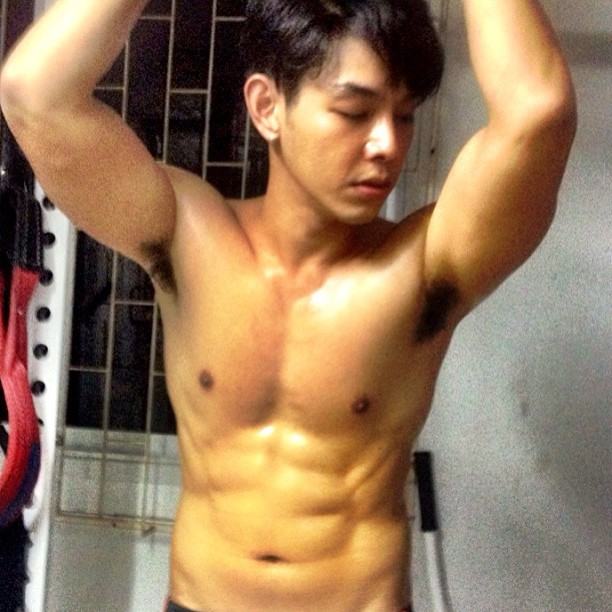 ดาราชายที่หล่อเซ็กซี่ 808