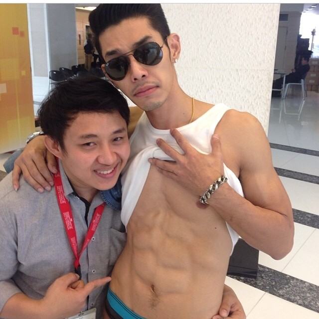 ดาราชายที่หล่อเซ็กซี่ 808