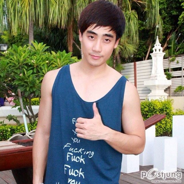 นักแสดงชายรูปหล่อเซ็กซี่น่าหมายปอง 823 ฮัทอีกแล้ว