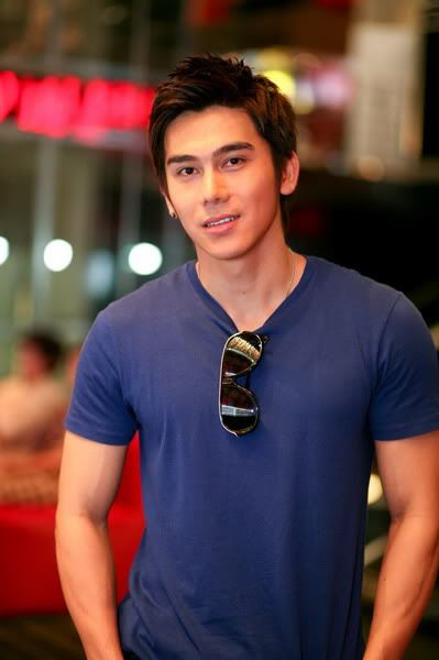 นักแสดงชายรูปหล่อเซ็กซี่น่าหมายปอง 826  บางคนนักร้องก็หยวนๆ