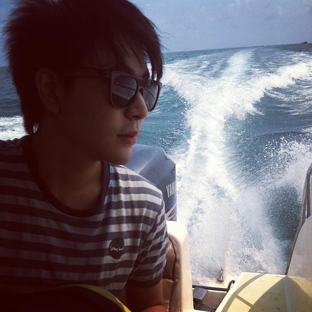 นักแสดงชายรูปหล่อเซ็กซี่น่าหมายปอง 827 สี่คนนะกรุปนี้