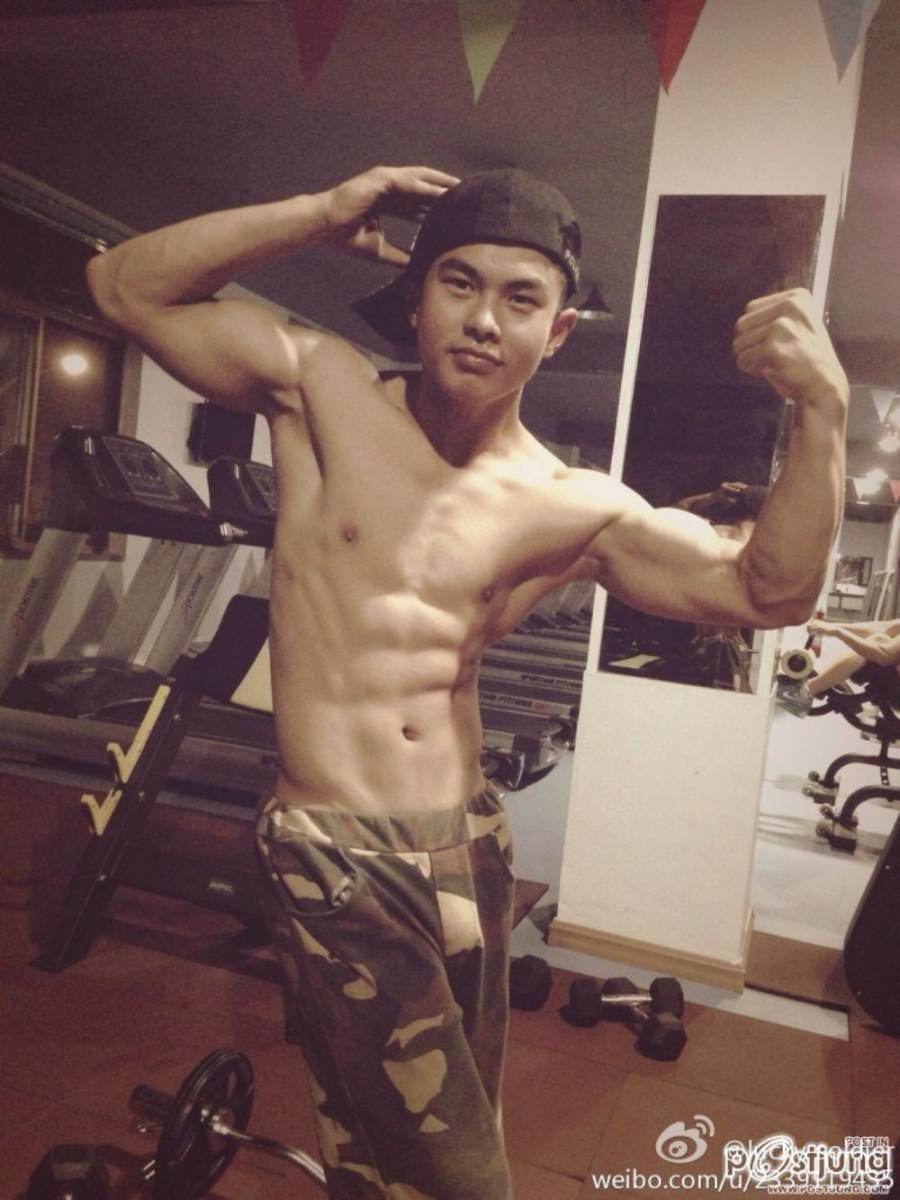 ใครไม่อัพ  ฉันอัพเอง  832