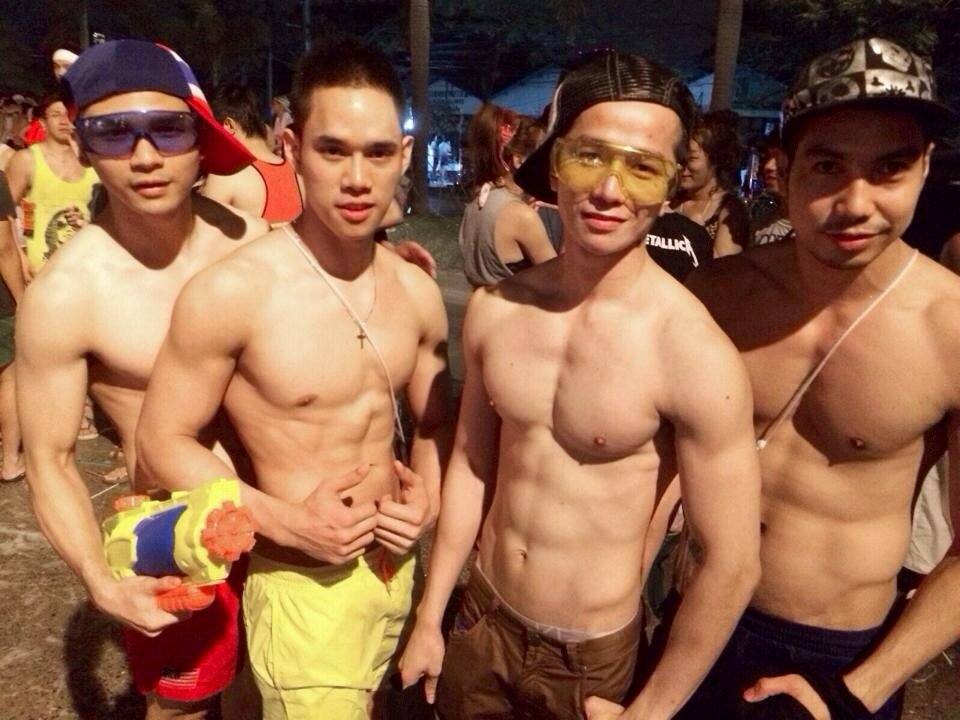 ใครไม่อัพ  ฉันอัพเอง  834
