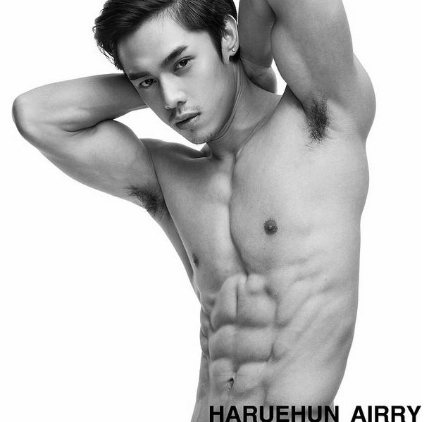 ส่องหนุ่มหล่อ ปากน่าจูบ ต๋อง ชัยธวัช ที่บอกเลยว่า หุ่นเด็ดมากกกก น่าเลีย!!